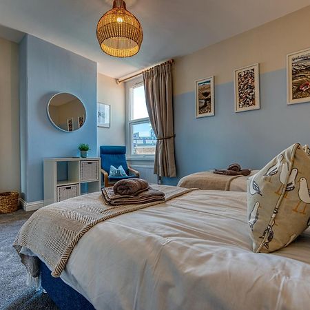2 Bedrooms Modern, Stunning & Stylish Contractor House, Prime Portsmouth Location With Free Parking Permit, Summer Special Offer!! - By Blue Puffin Stays 外观 照片
