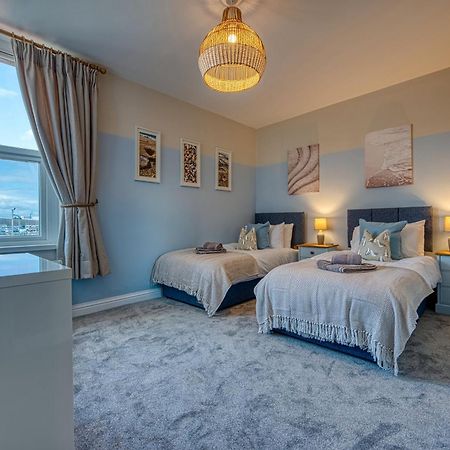 2 Bedrooms Modern, Stunning & Stylish Contractor House, Prime Portsmouth Location With Free Parking Permit, Summer Special Offer!! - By Blue Puffin Stays 外观 照片