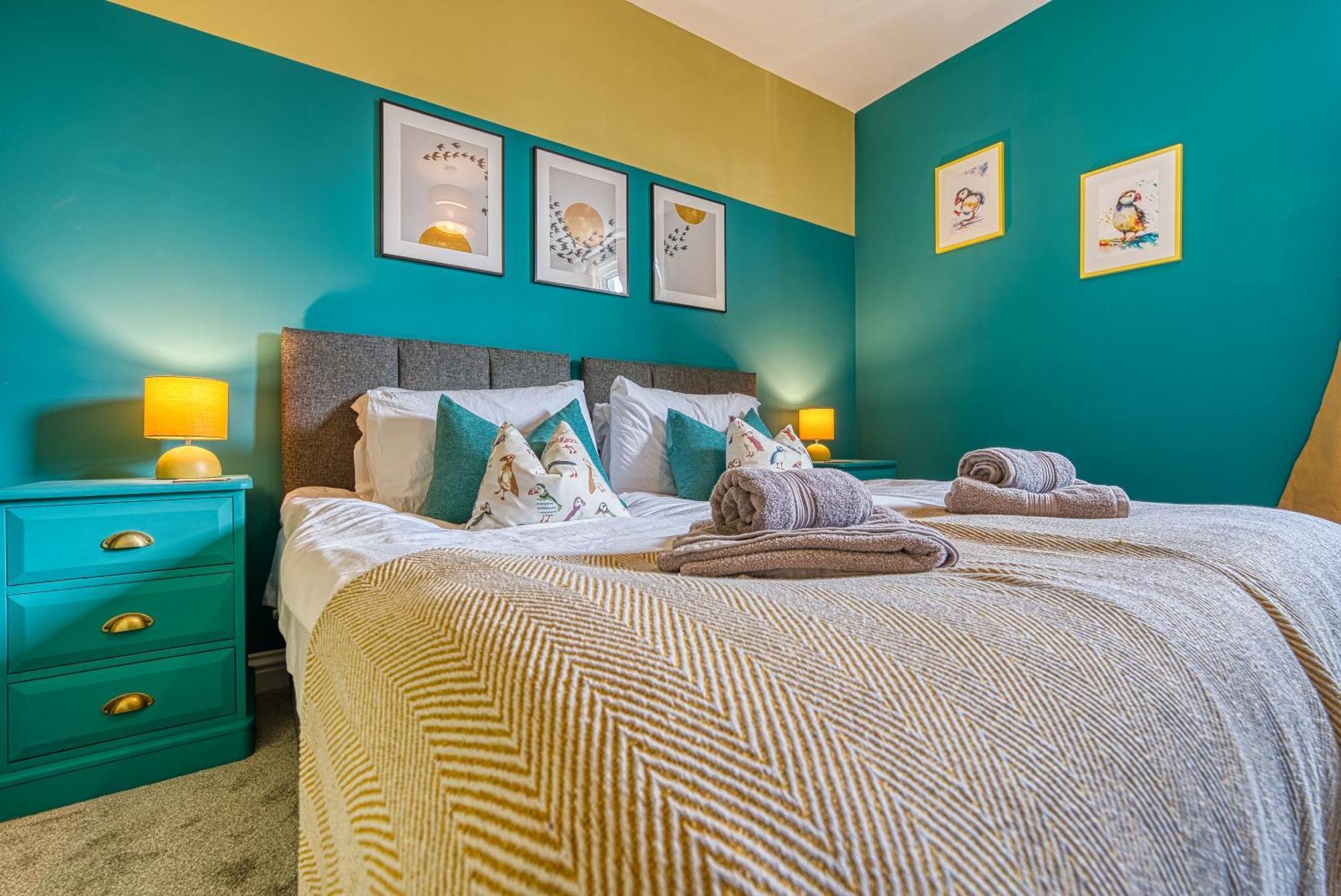 2 Bedrooms Modern, Stunning & Stylish Contractor House, Prime Portsmouth Location With Free Parking Permit, Summer Special Offer!! - By Blue Puffin Stays 外观 照片