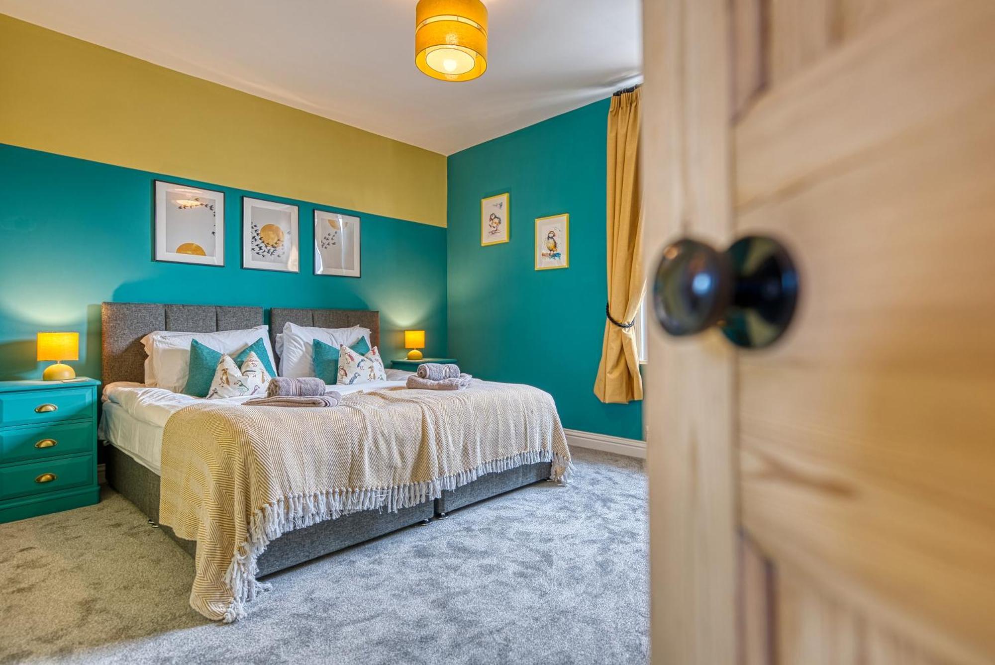 2 Bedrooms Modern, Stunning & Stylish Contractor House, Prime Portsmouth Location With Free Parking Permit, Summer Special Offer!! - By Blue Puffin Stays 外观 照片