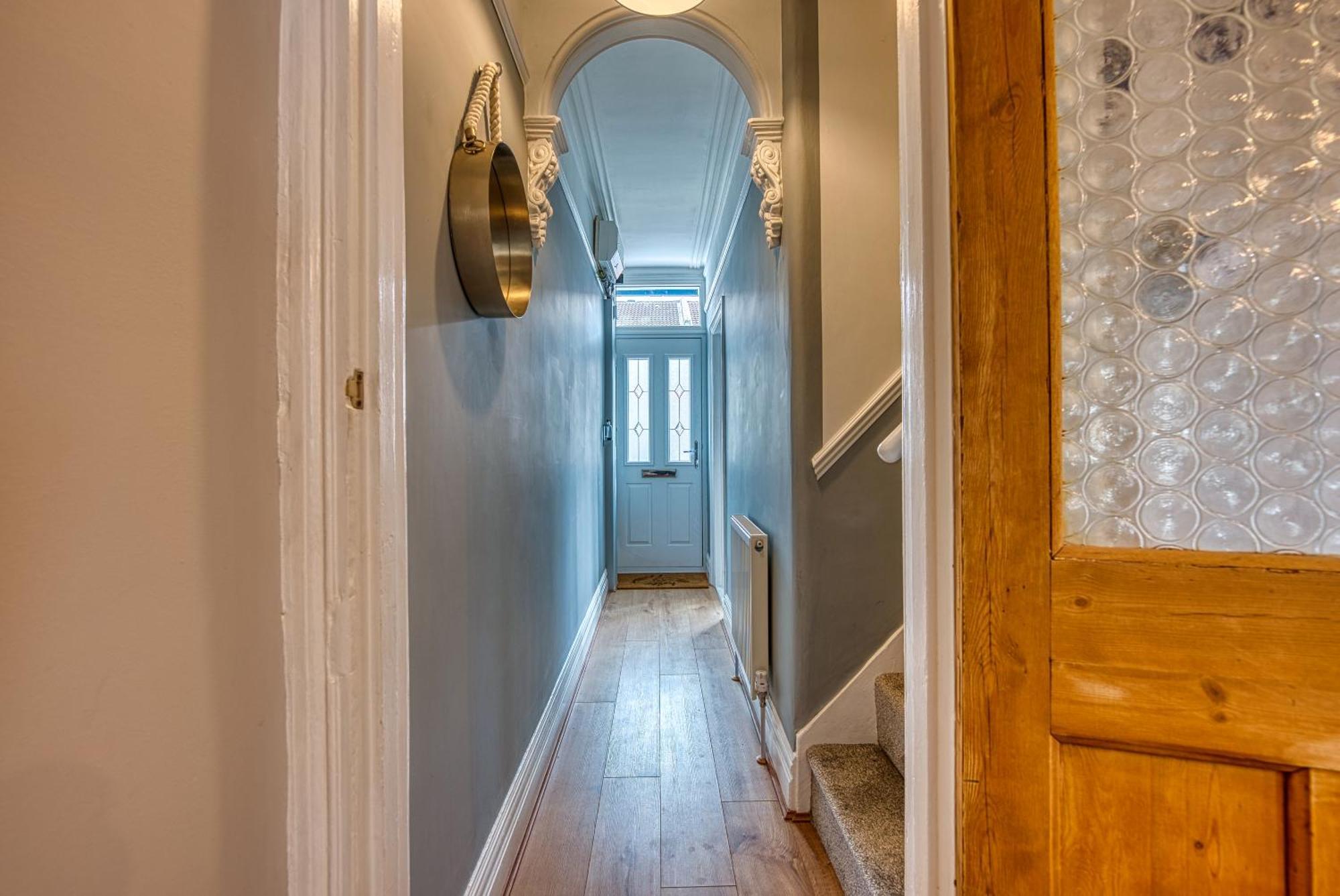 2 Bedrooms Modern, Stunning & Stylish Contractor House, Prime Portsmouth Location With Free Parking Permit, Summer Special Offer!! - By Blue Puffin Stays 外观 照片