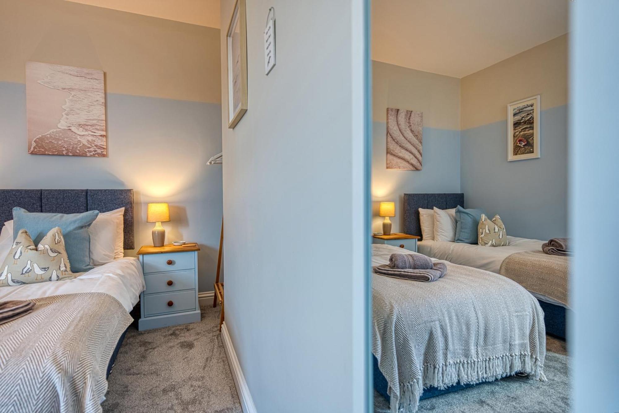 2 Bedrooms Modern, Stunning & Stylish Contractor House, Prime Portsmouth Location With Free Parking Permit, Summer Special Offer!! - By Blue Puffin Stays 外观 照片