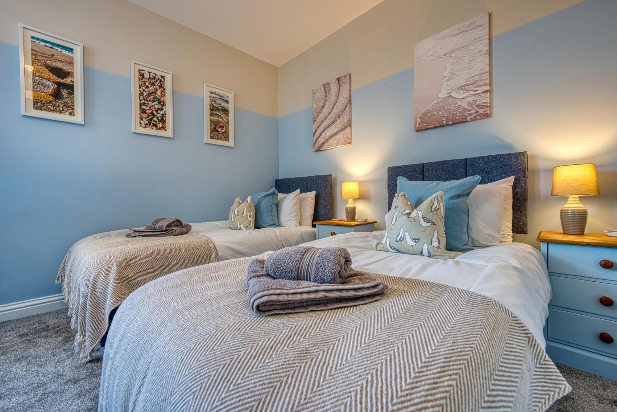 2 Bedrooms Modern, Stunning & Stylish Contractor House, Prime Portsmouth Location With Free Parking Permit, Summer Special Offer!! - By Blue Puffin Stays 外观 照片