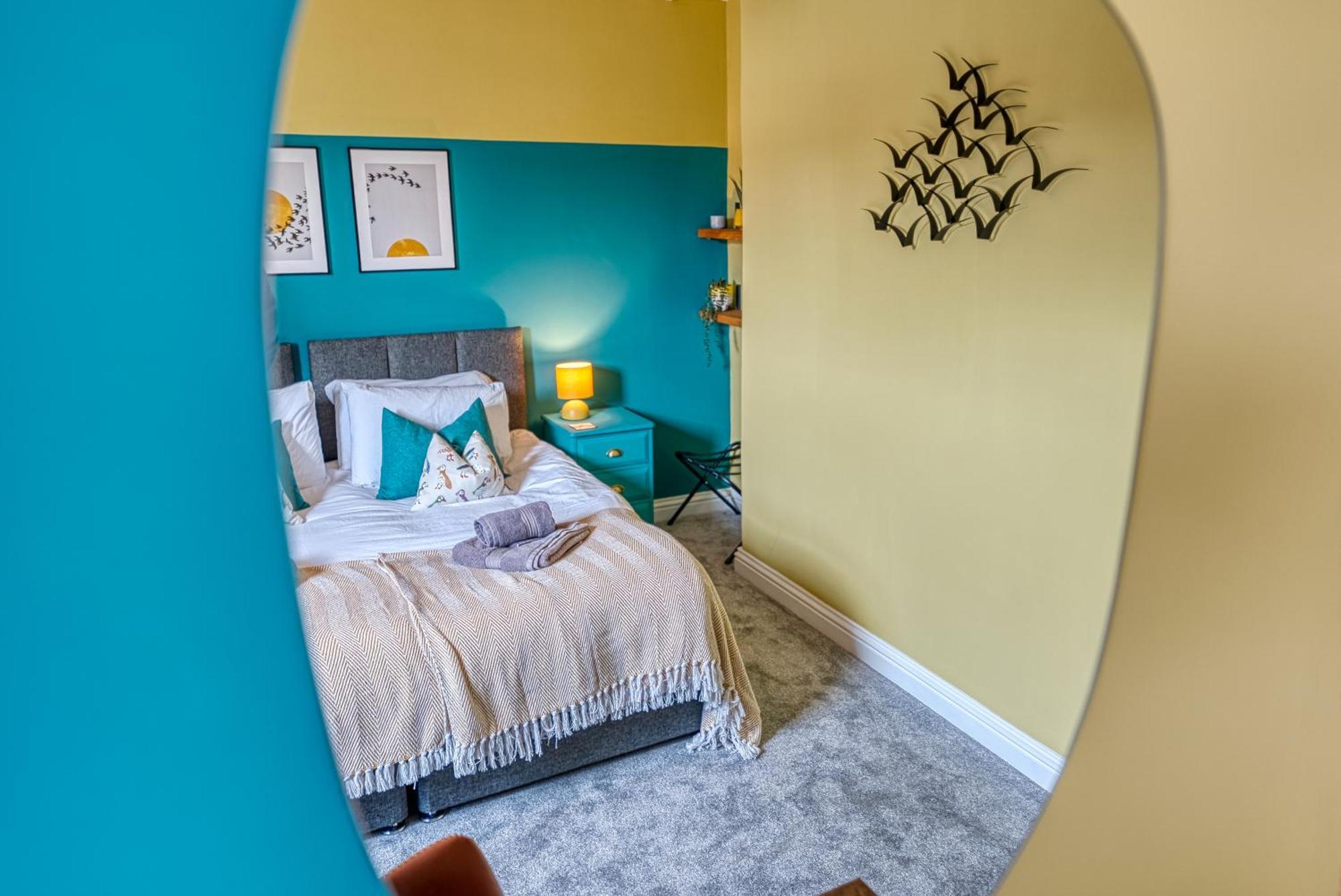 2 Bedrooms Modern, Stunning & Stylish Contractor House, Prime Portsmouth Location With Free Parking Permit, Summer Special Offer!! - By Blue Puffin Stays 外观 照片